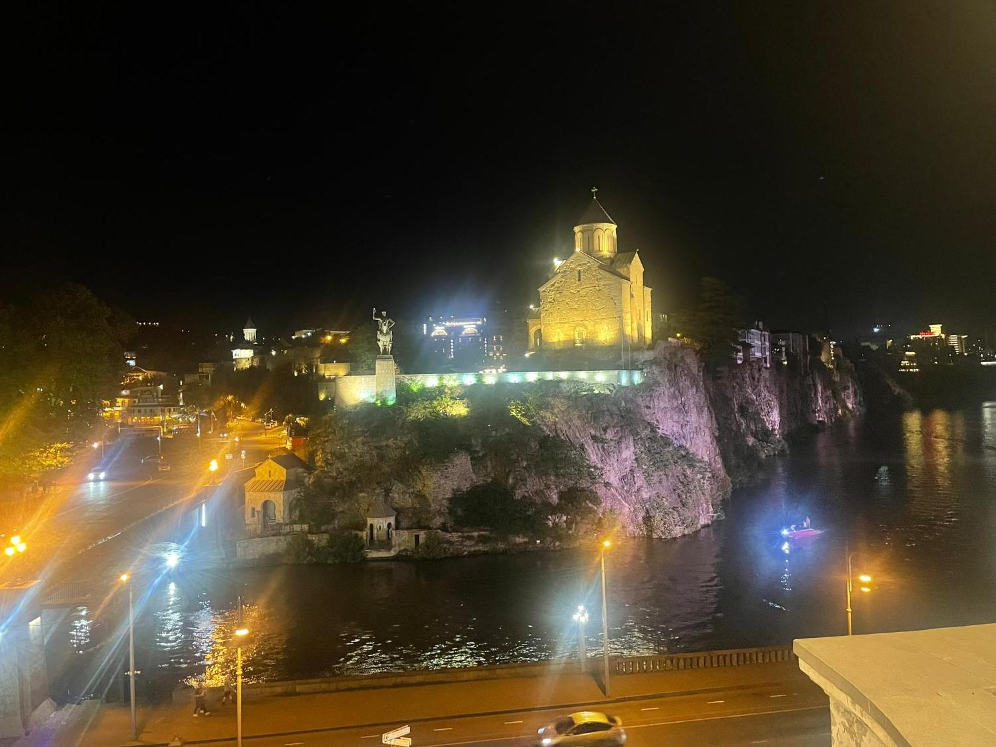Meidan Inn Τυφλίδα Εξωτερικό φωτογραφία